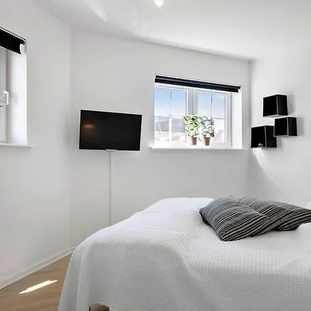 Fy390-bogense-vestre-engvej-118-st-tv * Bogense